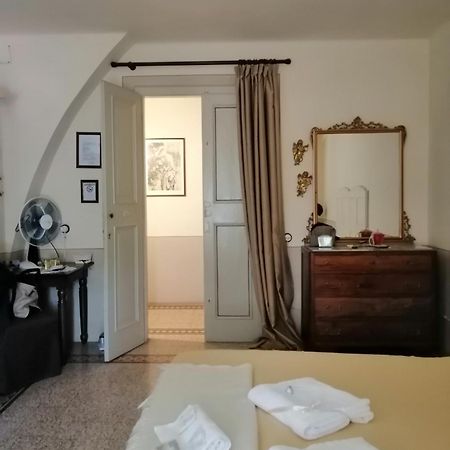 Bed And Breakfast Evelina Lucca Exterior foto