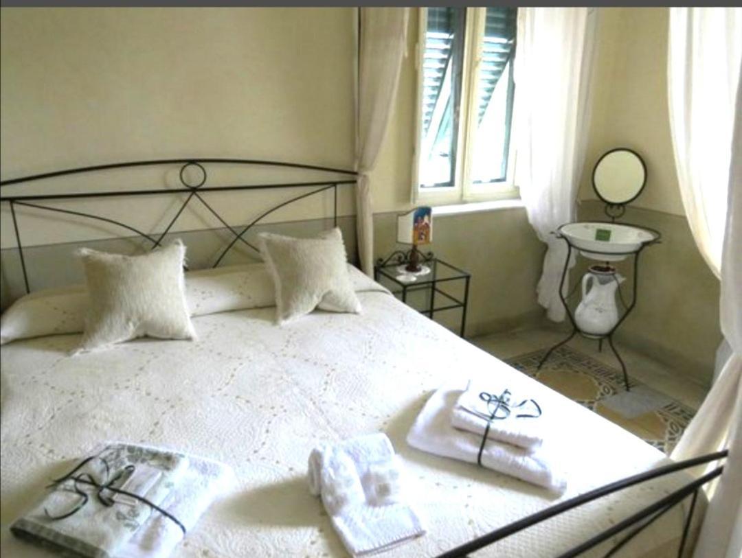 Bed And Breakfast Evelina Lucca Exterior foto